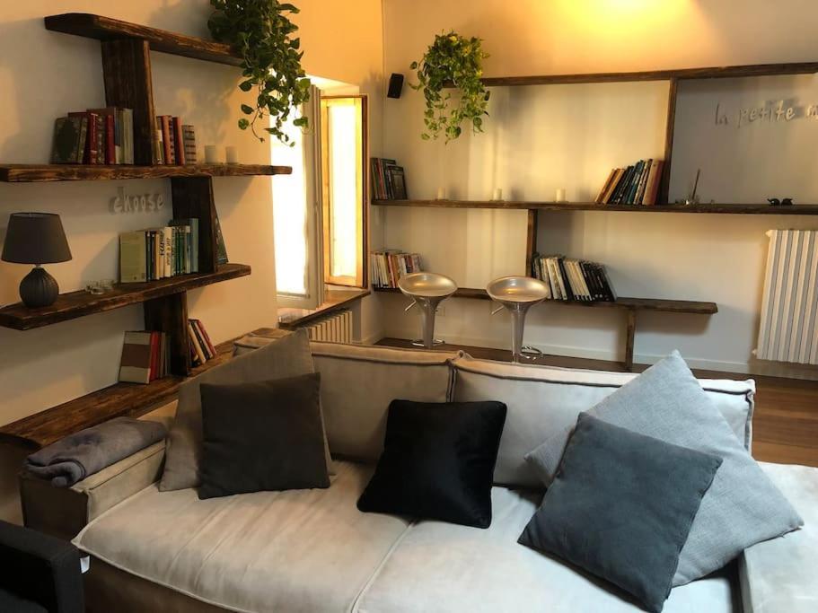 La Petite Maison - Two-Room Apartment Bergamo Eksteriør billede